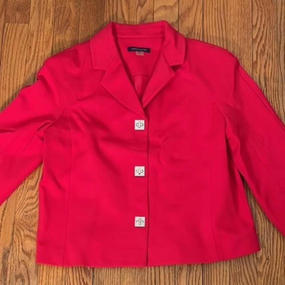 Tommy Hilfiger 3 “button” Cropped Blazer Red Size 6 business causal preppy